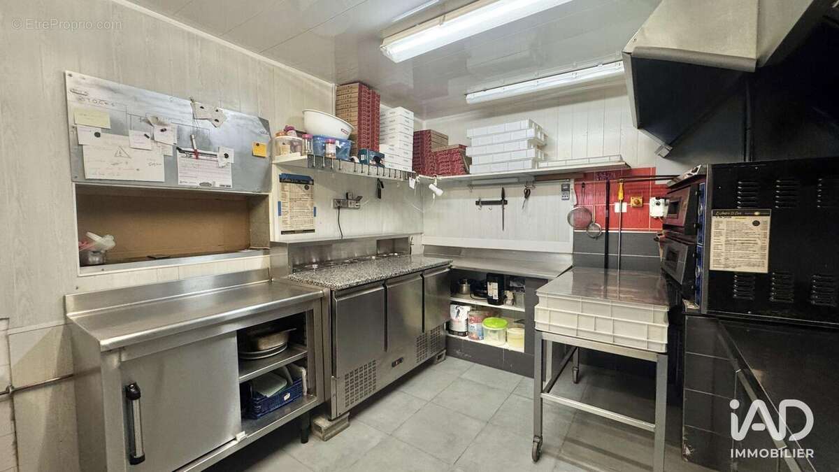 Photo 2 - Commerce à LA ROCHE-SUR-FORON