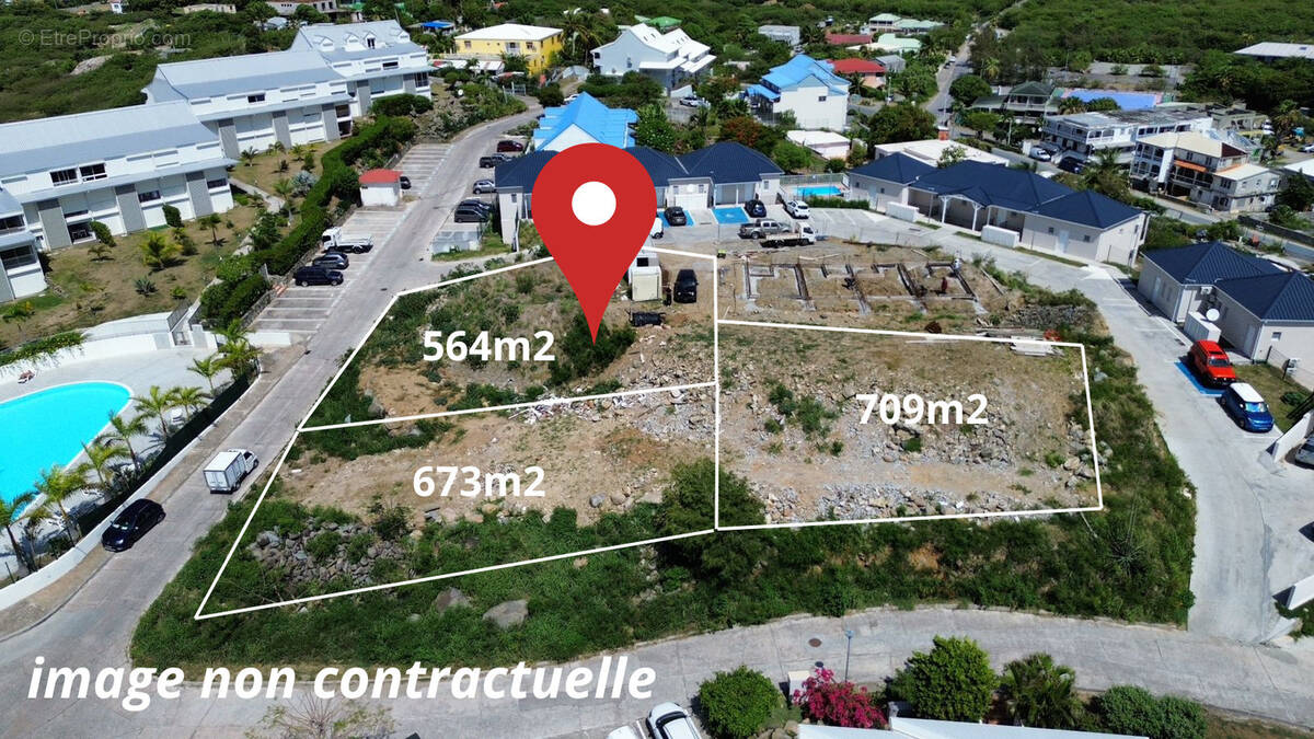 Terrain à SAINT-MARTIN