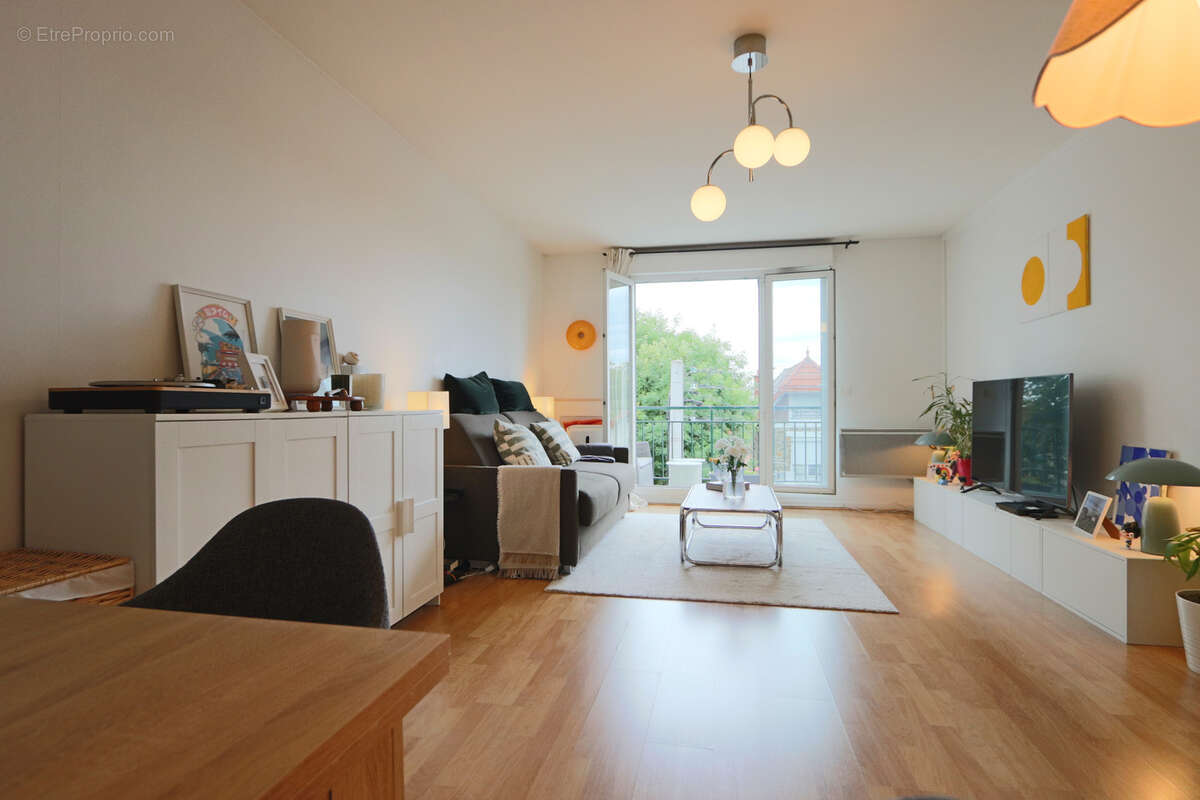Appartement à LE RAINCY