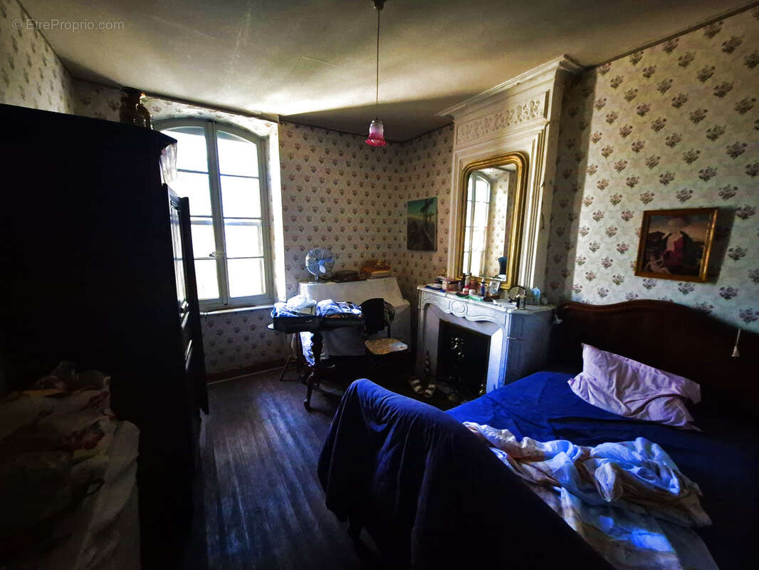 maison de maitre avec remise et jardinet - photo 5