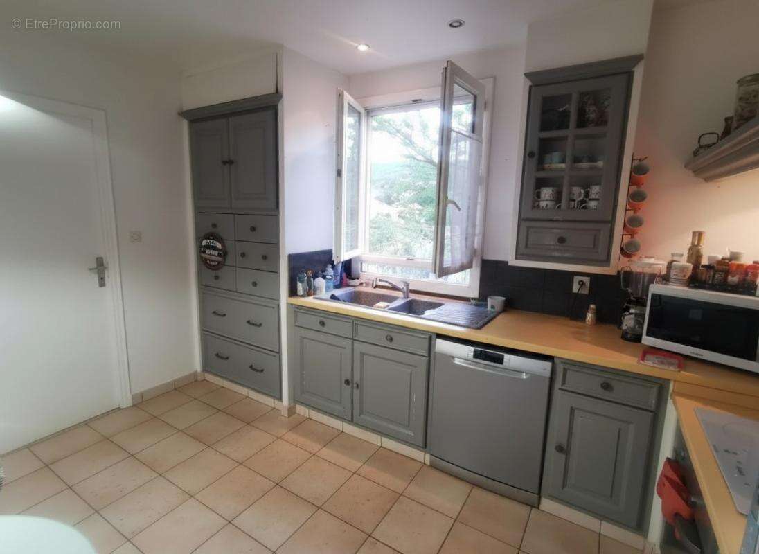 Maison type 5 pièces, 92 m² habitables, Draguignan SUD - photo 2