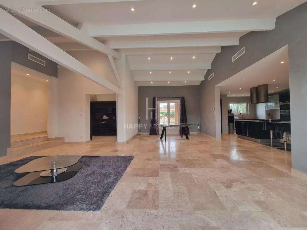 Maison sur 1300m2 de terrain au calme - photo 7