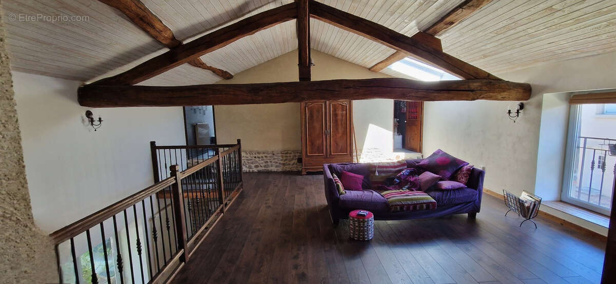 Maison à CHAZEY-SUR-AIN