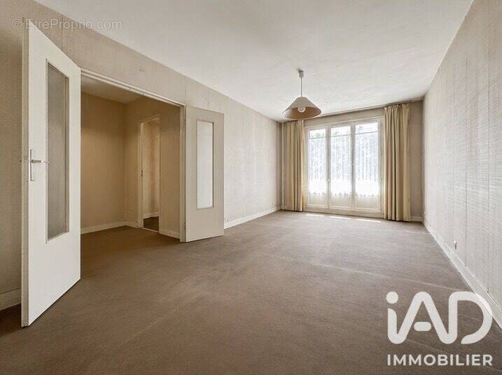 Appartement 89 m² à Chelles  - photo 1