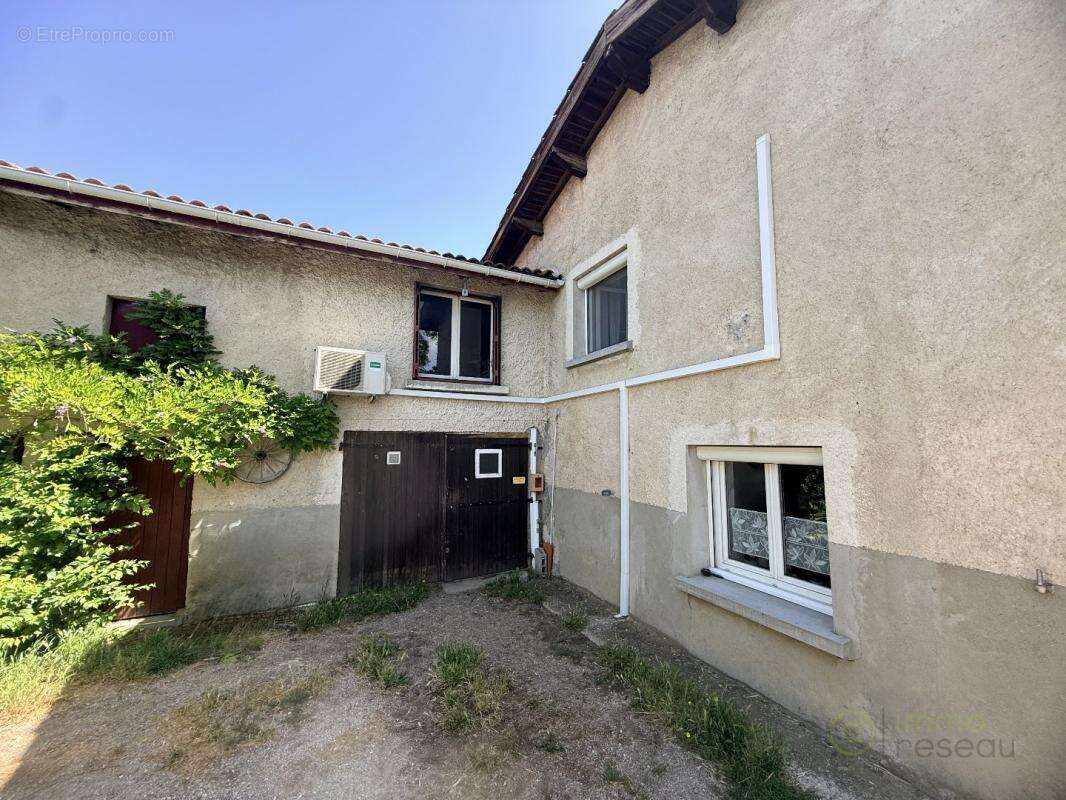 Maison à SAINT-MAURICE-L'EXIL