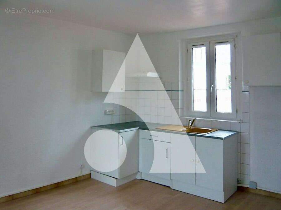 Appartement à CORBEIL-ESSONNES