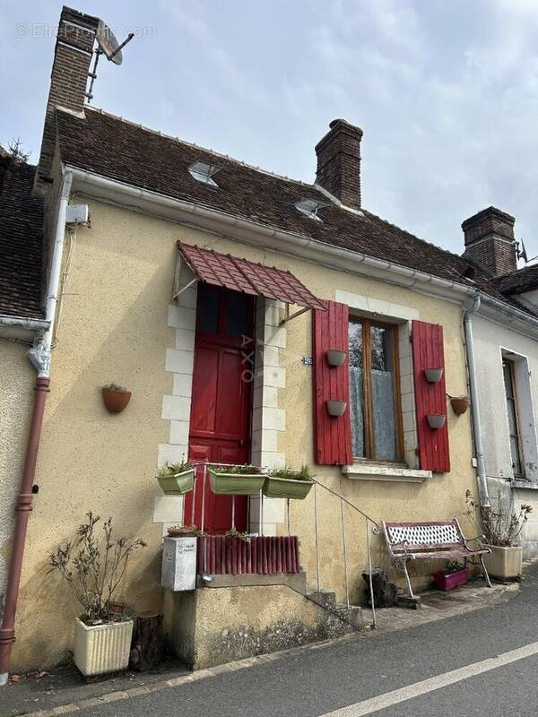 Maison à REMALARD