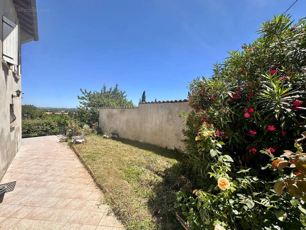 Caujac (31190) - maison de 110m2 a rafraichir - photo 8