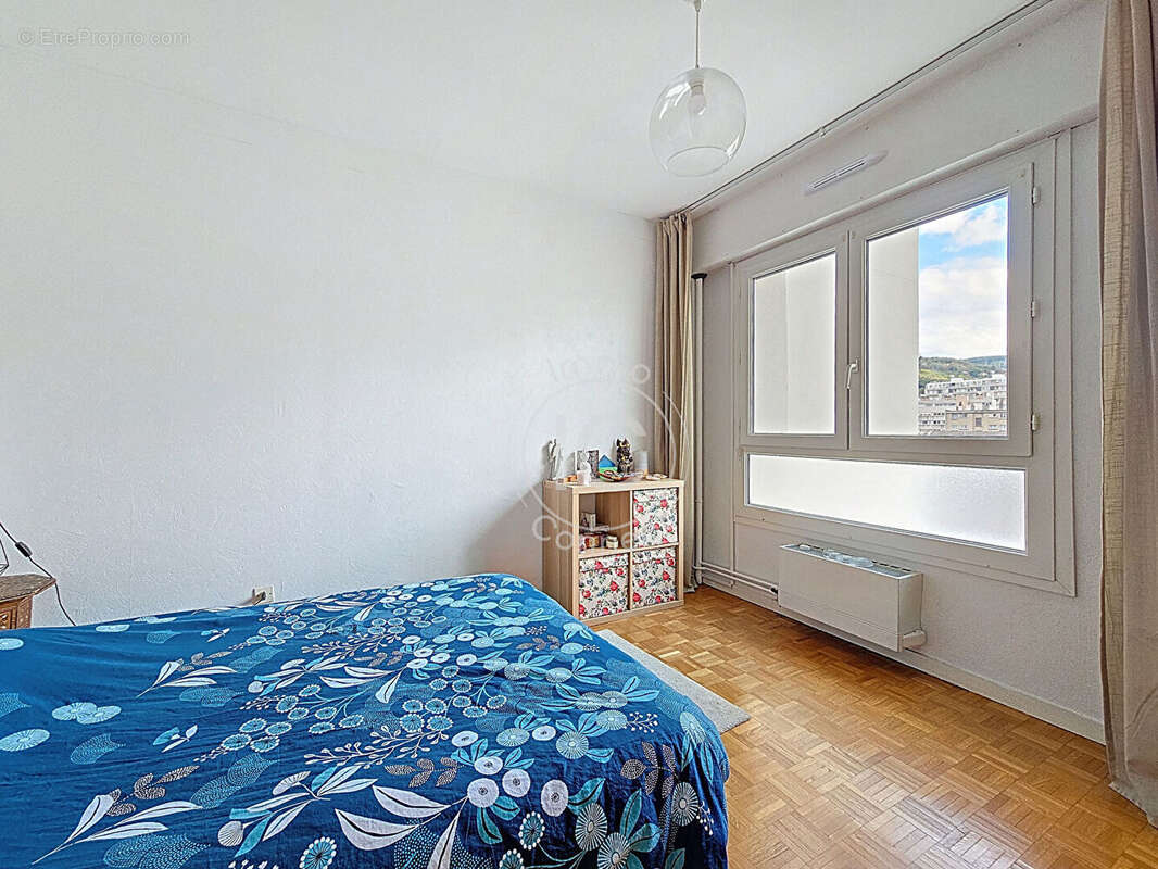 BAISSE DE PRIX - Appartement 76m²  4 pièces + cuisine - Secteur BELLEVUE - photo 6