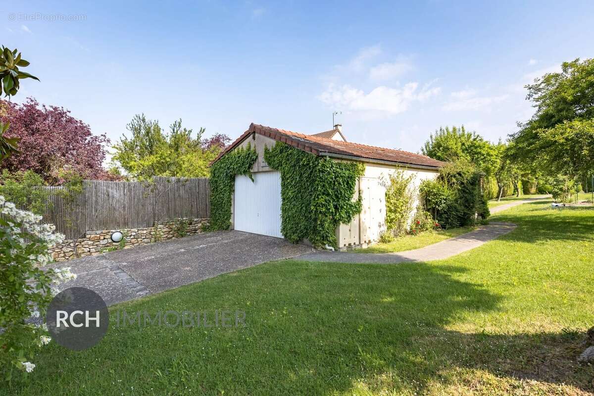 Maison à MONTFORT-L&#039;AMAURY