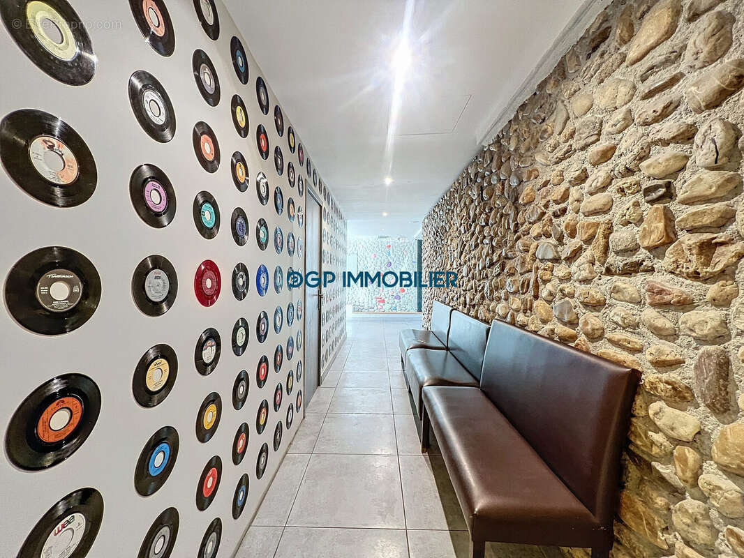 Commerce à BUZET-SUR-TARN