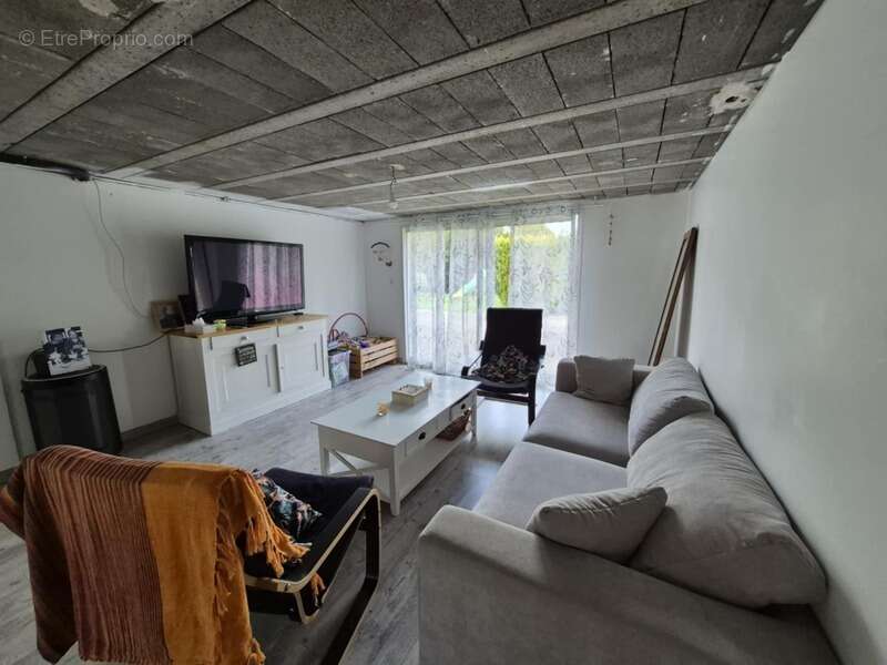 Maison 4 Chambres Grand Jardin SAINT JEAN D'ANGELY - photo 6