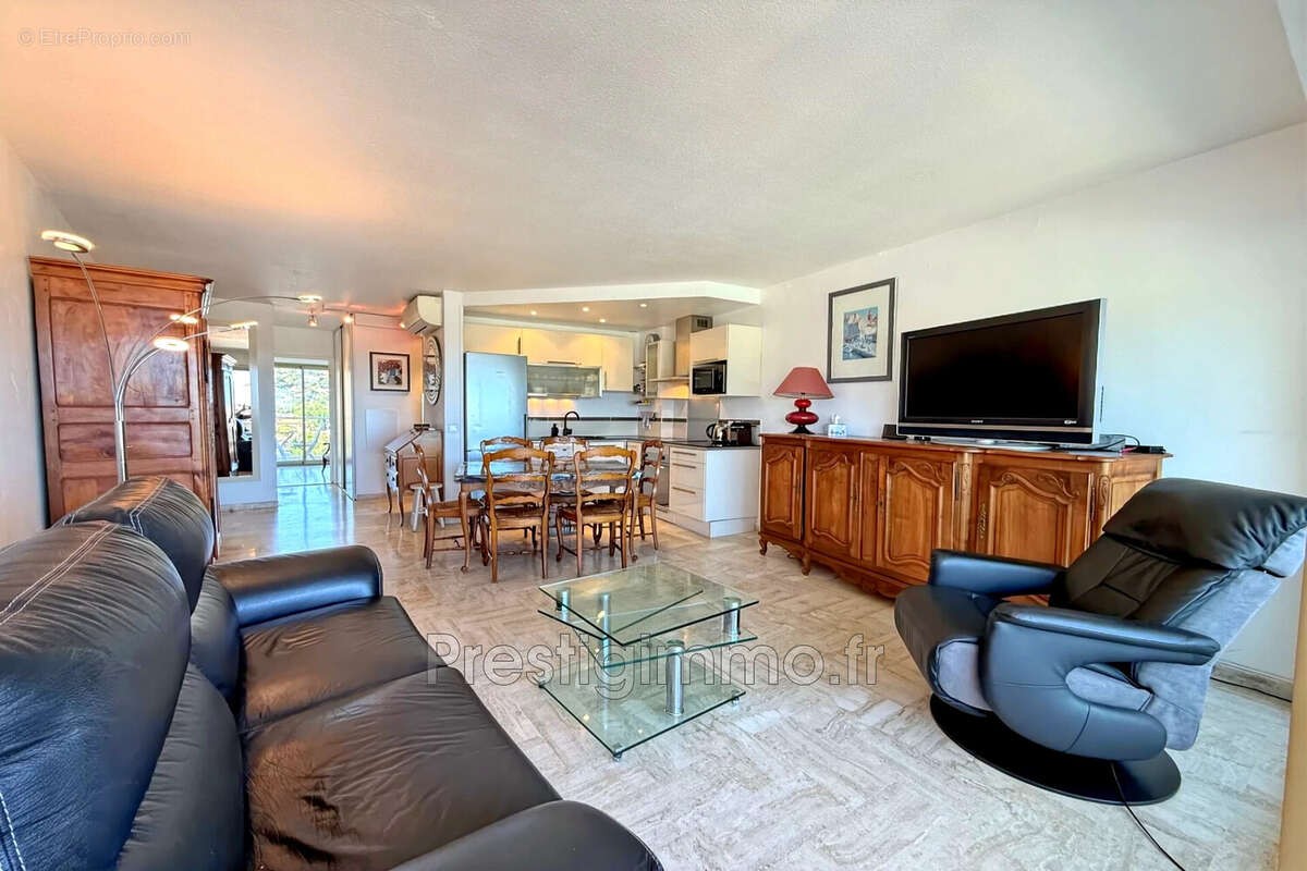Appartement à MANDELIEU-LA-NAPOULE