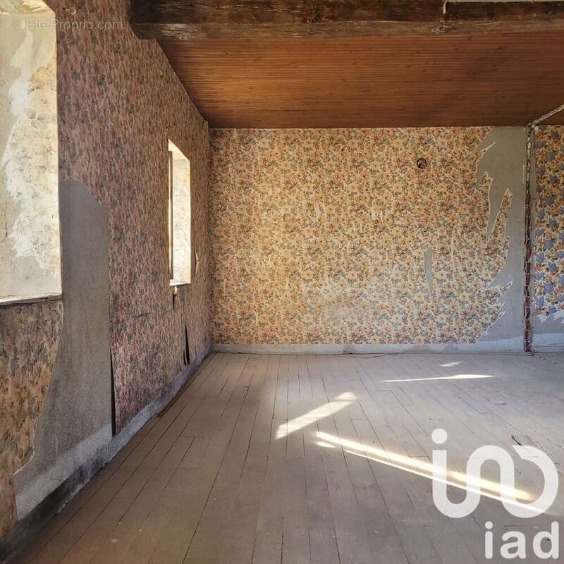 Photo 5 - Maison à SAINT-LAURENT-DE-CHAMOUSSET