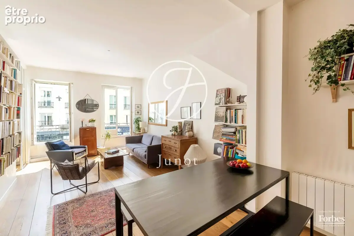 Paris 10e – FAUBOURG SAINT-MARTIN – Appartement – 3 pièces – 66,14m² Carrez - 67,41m² au sol – 2 chambres - Volumes - photo 4