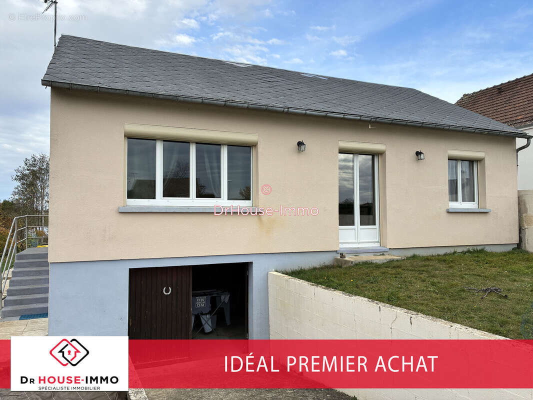 Maison à FONTAINE-LA-GUYON