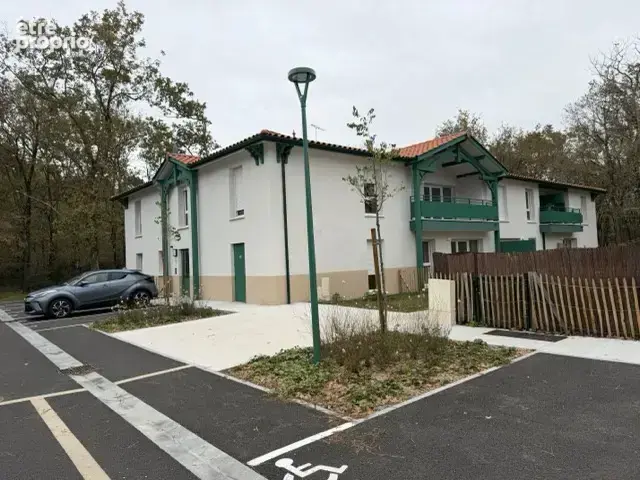 2 parkings - Notaire offert - Calme - photo 5