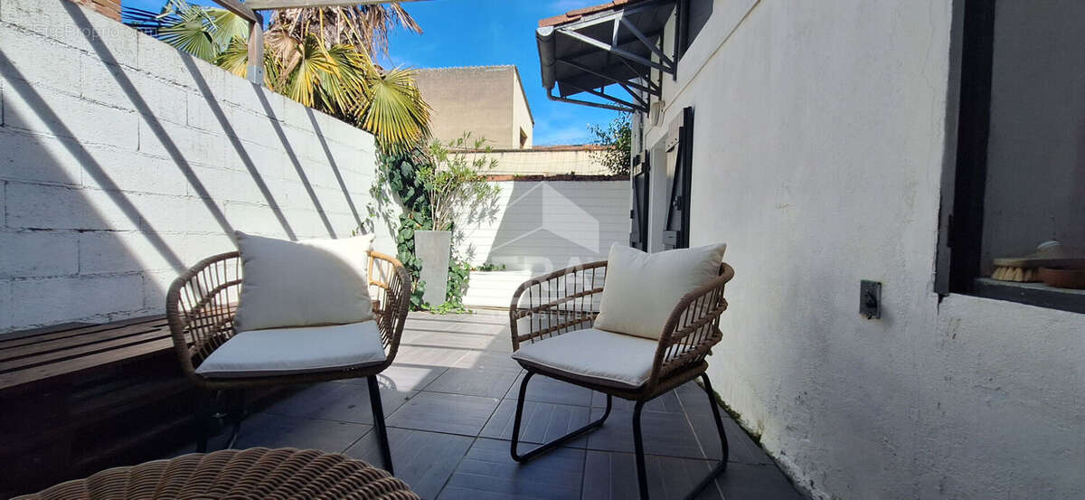 Maison à BRUGUIERES