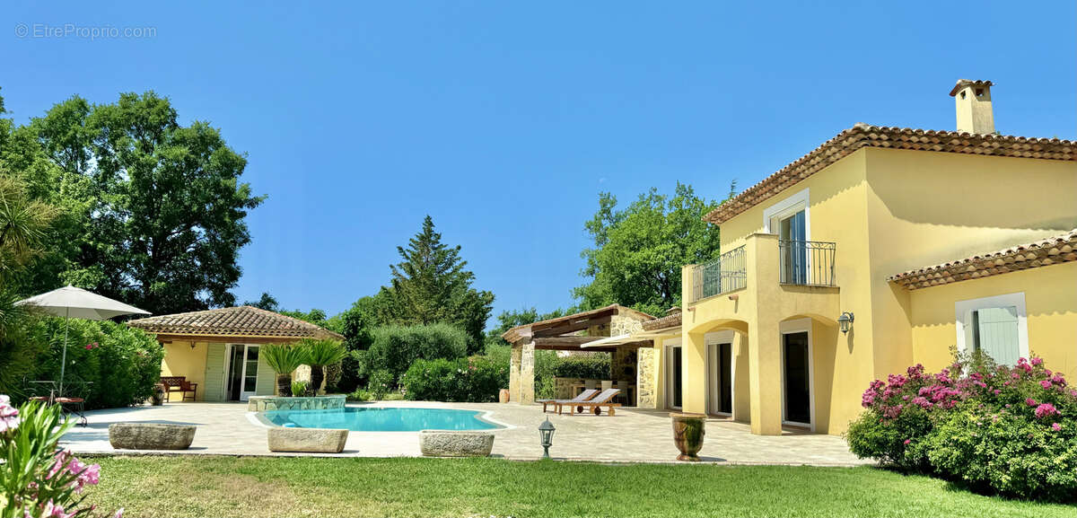 Maison à FAYENCE