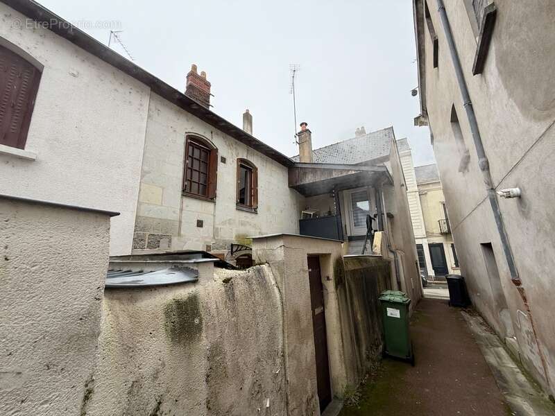 Maison à LES PONTS-DE-CE