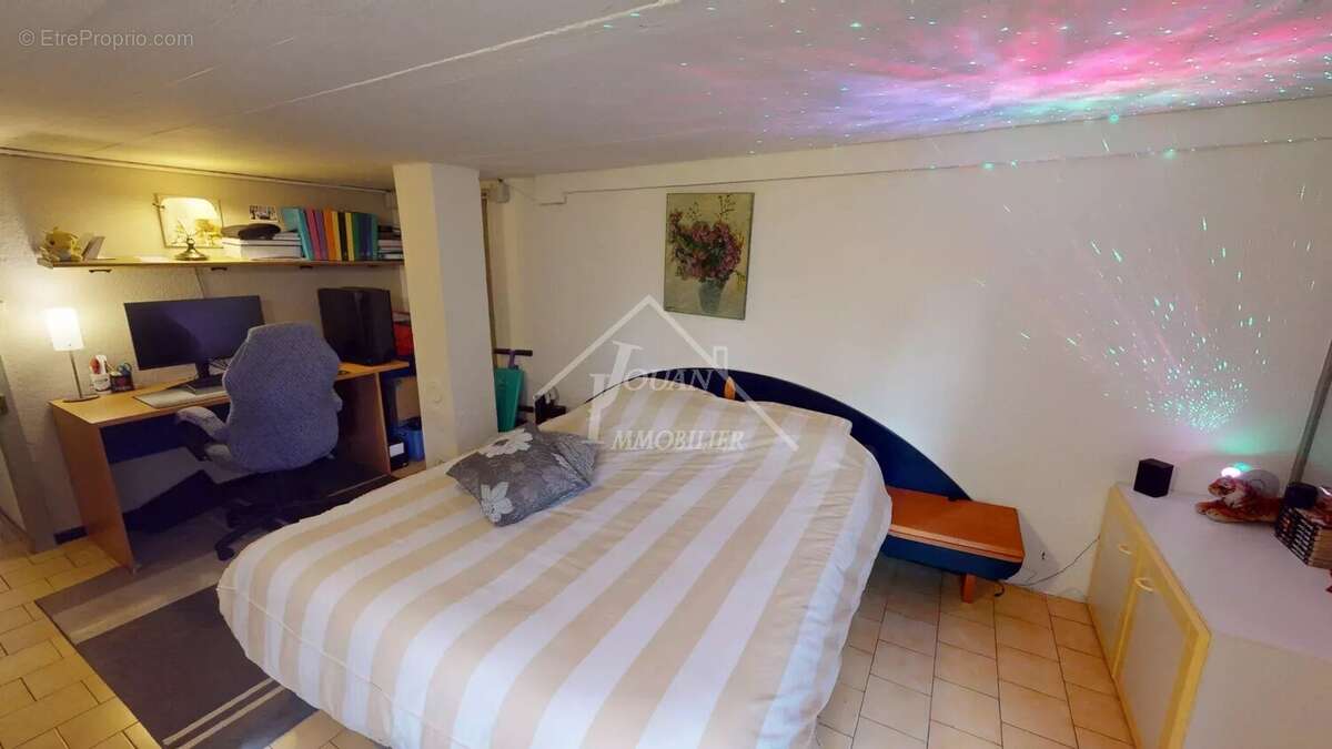 Maison à SAINT-BONNET-TRONCAIS