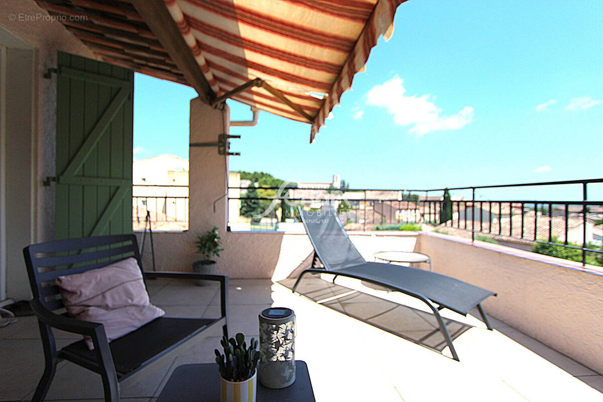 Appartement à LORGUES