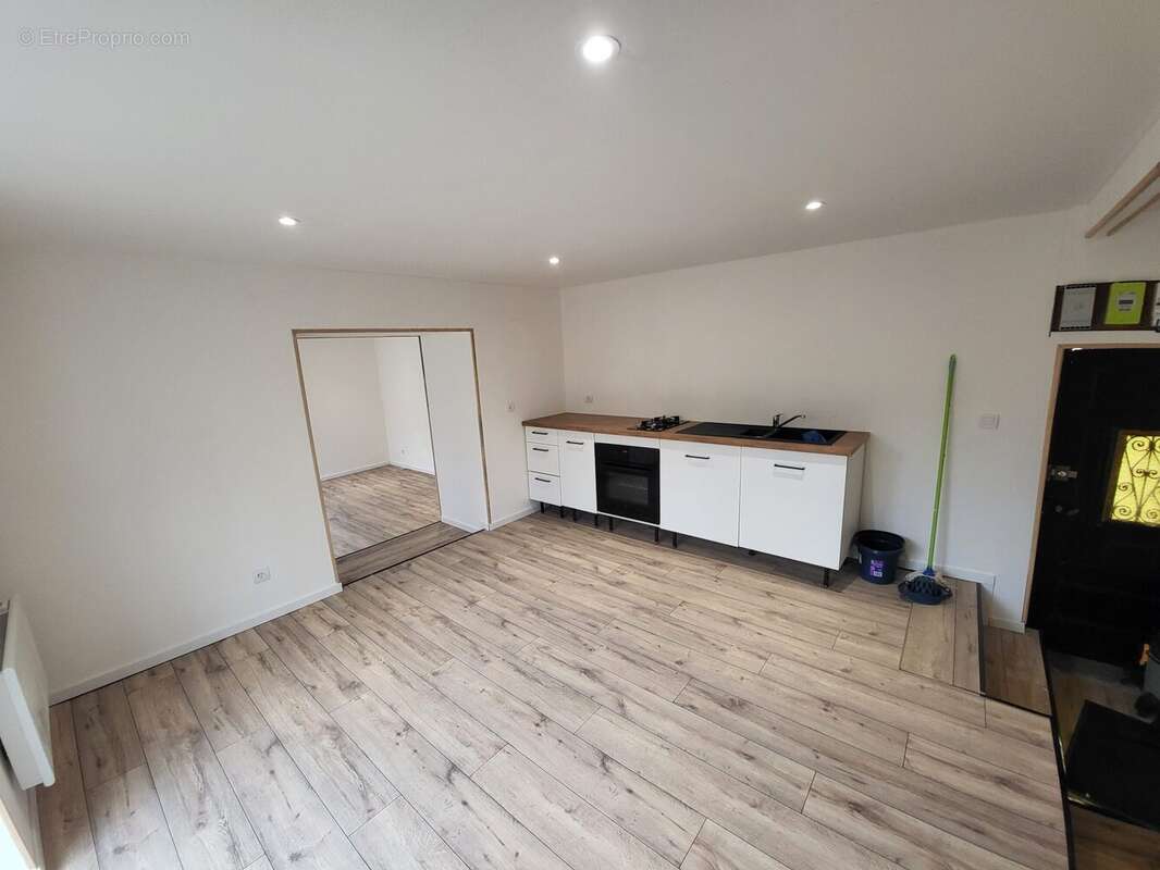 Maison 75 m² à Allondrelle-La-Malmaison  - photo 4
