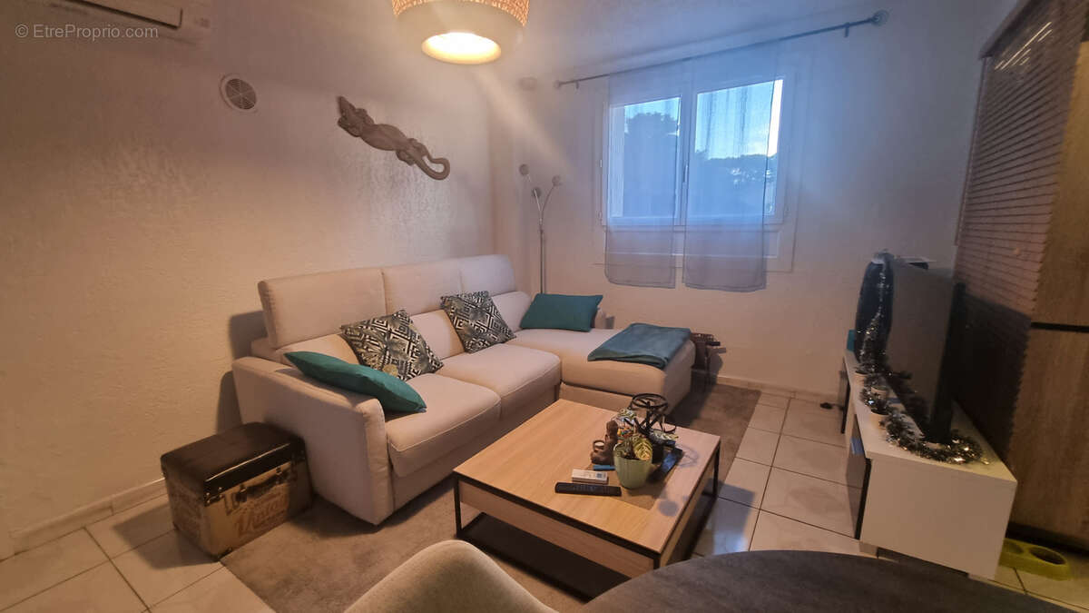 Appartement à SIX-FOURS-LES-PLAGES