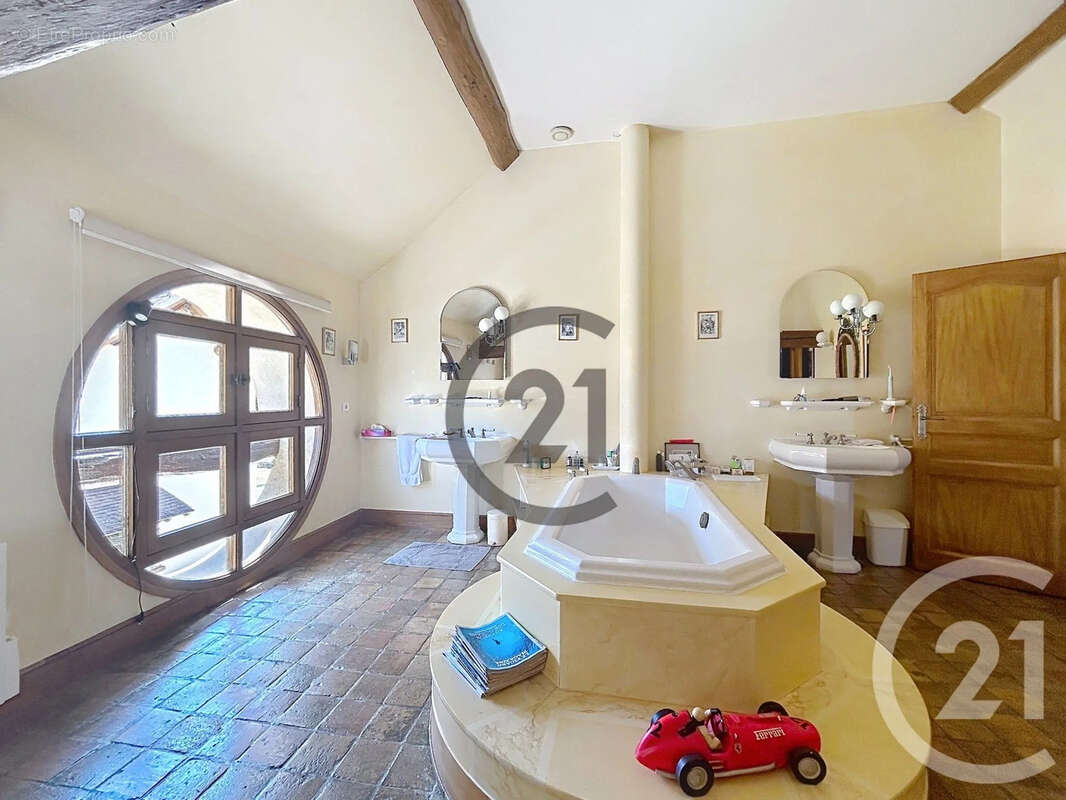 Maison 445 m² à Ury  - photo 37