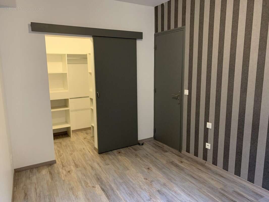 chambre1 avec cellier - Appartement à AUCH
