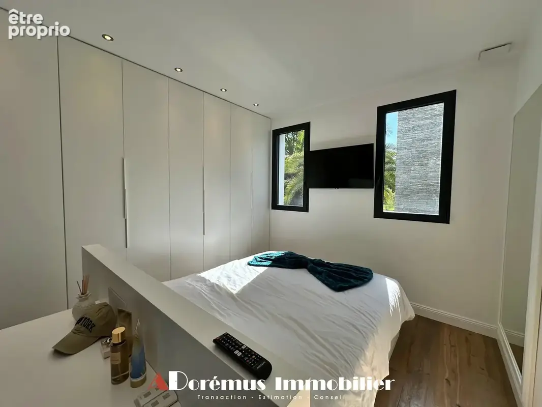 Propriété d’exception de 400 m2 avec piscine miroir, parc paysager et prestations haut de gamme - photo 13