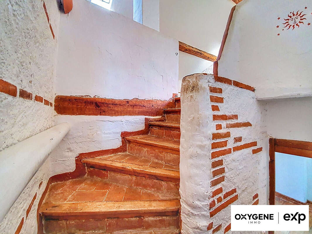 Maison à SAINT-ESTEVE