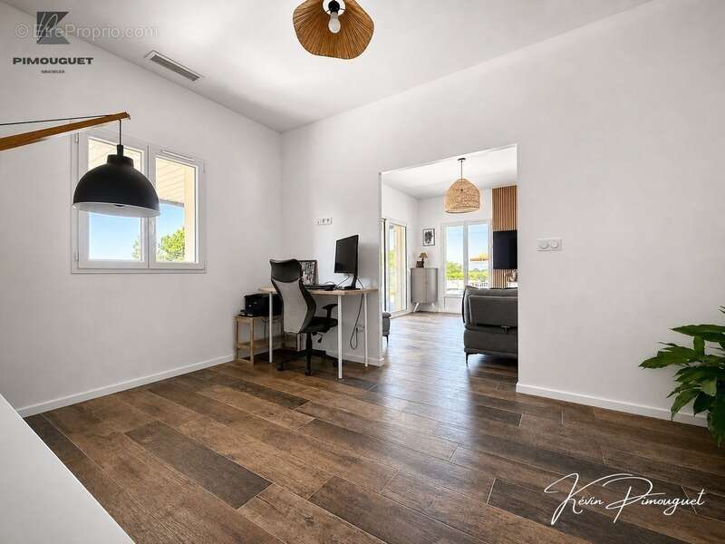Maison contemporaine 2021 – DPE A – Plain-pied – Piscine chauffée – Prestations haut de gamme – Quartier calme et privilégié - photo 8