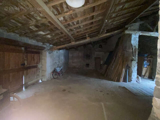 Maison à MARTRES-SUR-MORGE