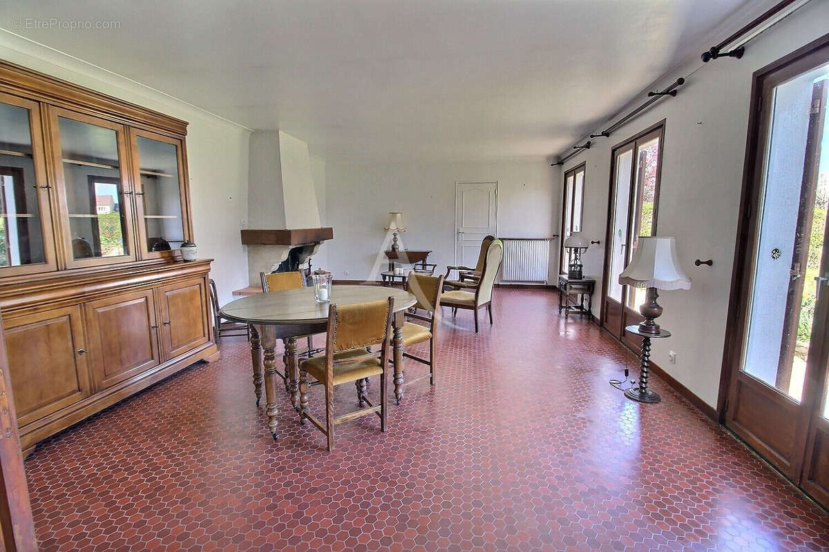 Maison à MAUREPAS
