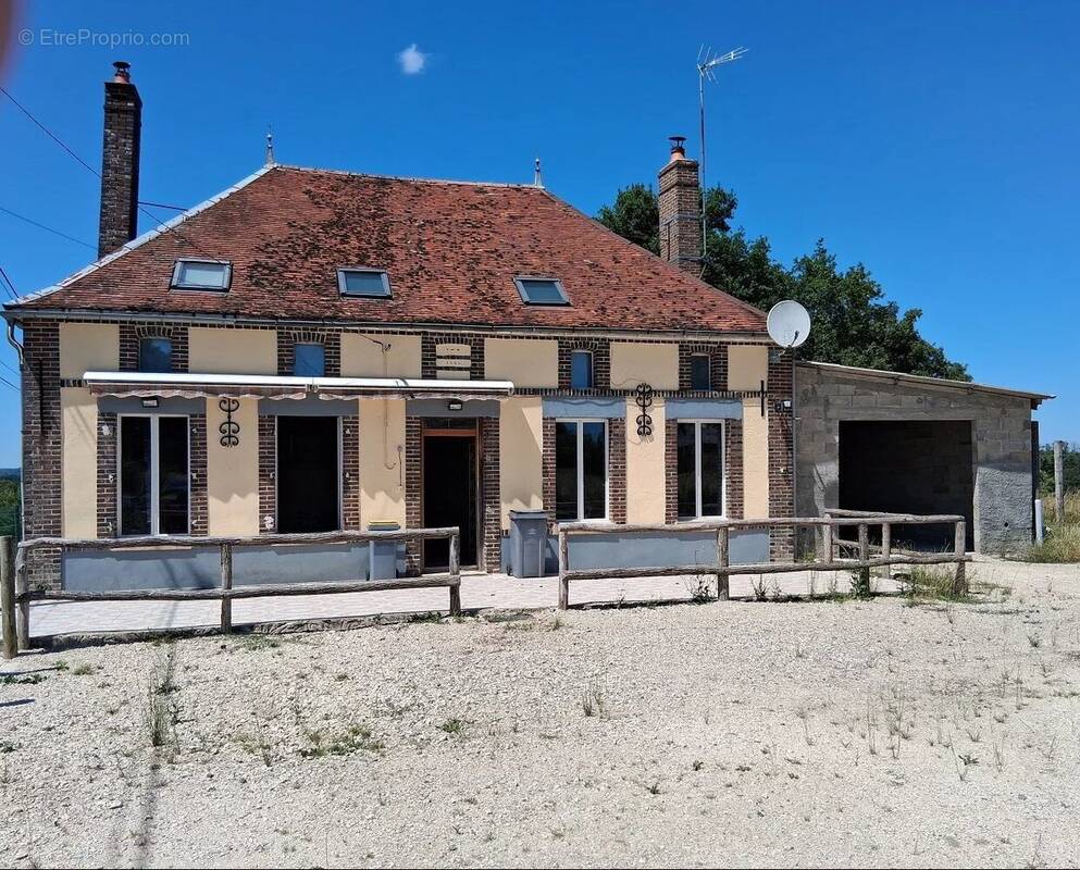 Maison à AUXON