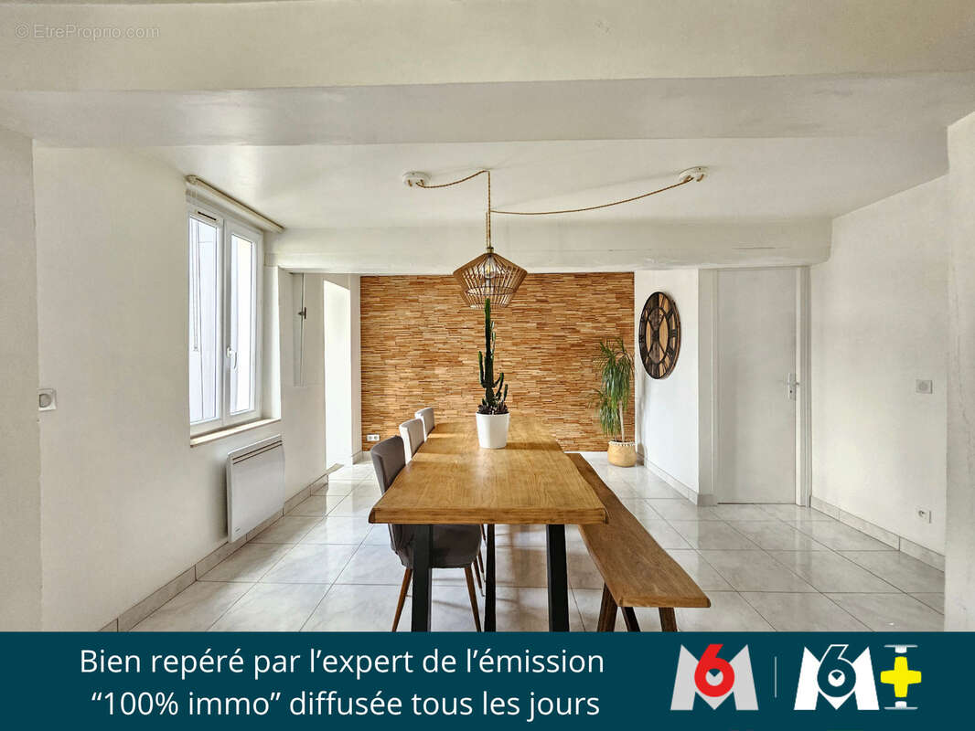 Maison à RAINNEVILLE