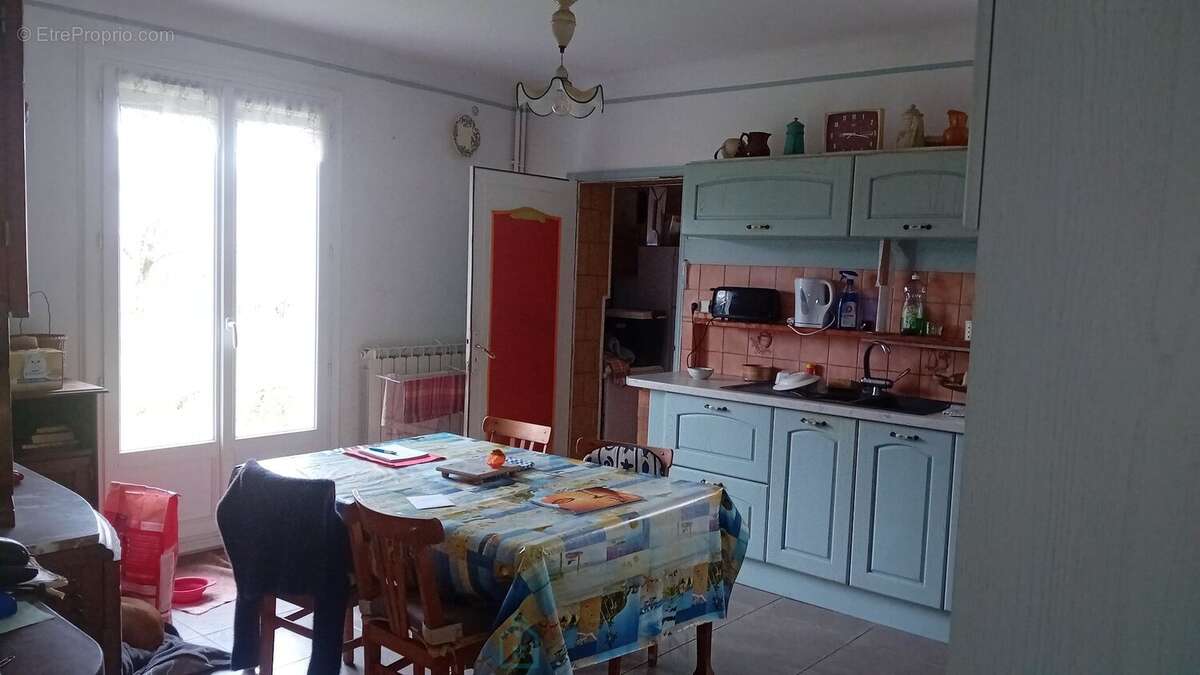 Maison 6 pièces avec grand terrain et dépendances - photo 10