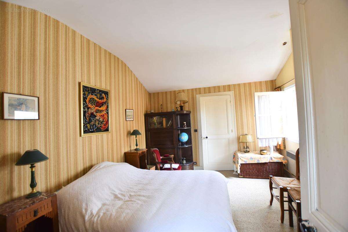 Maison à FRANCHEVILLE