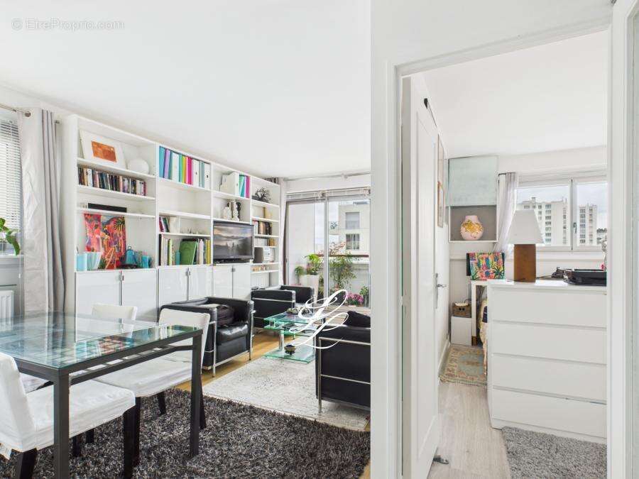 Appartement à PARIS-15E