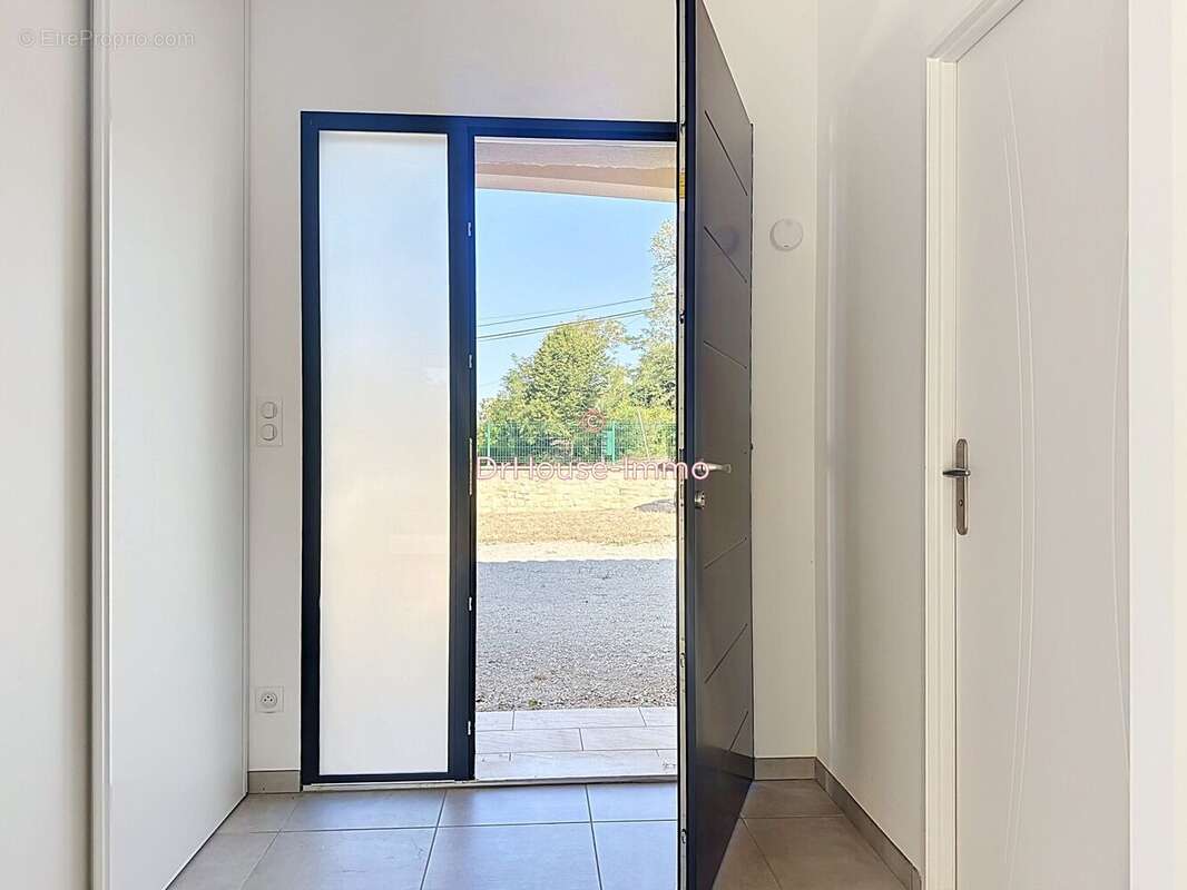 Maison 146 m² à Proissans  - photo 9