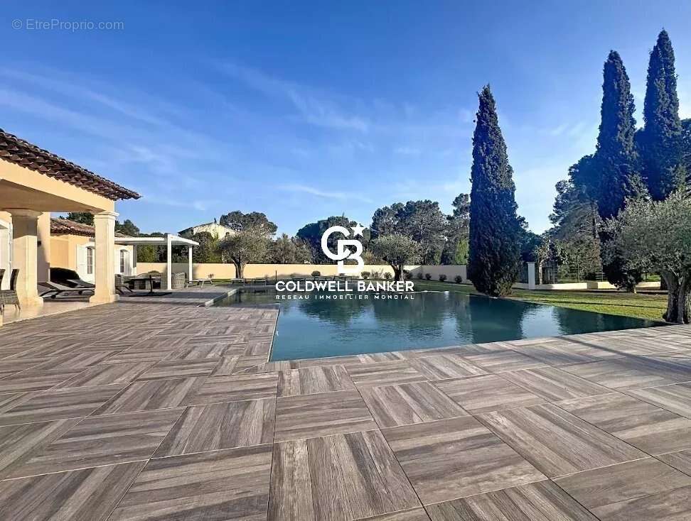 Maison à PUGET-SUR-ARGENS