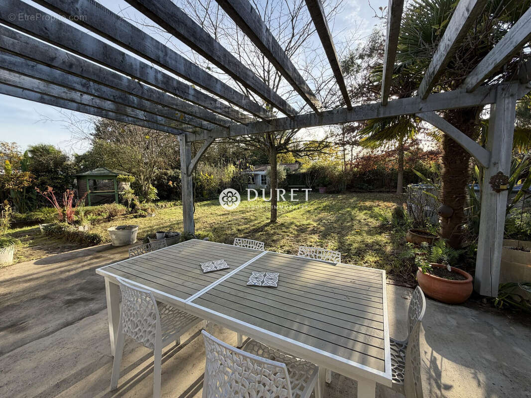 Maison à LA BOISSIERE-DE-MONTAIGU