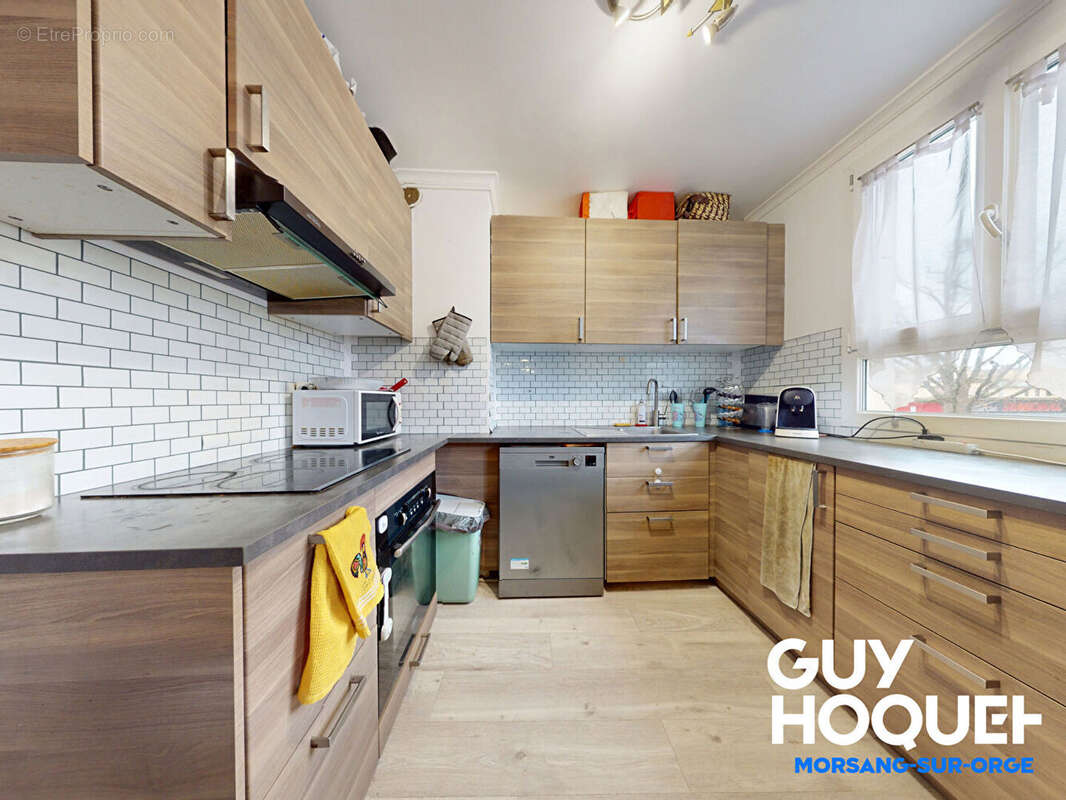 Appartement à SAINTE-GENEVIEVE-DES-BOIS