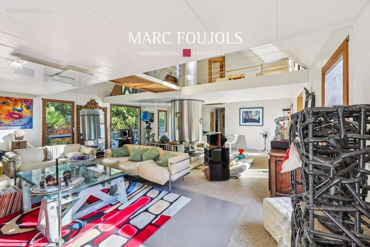 Maison à LA CELLE-SUR-MORIN