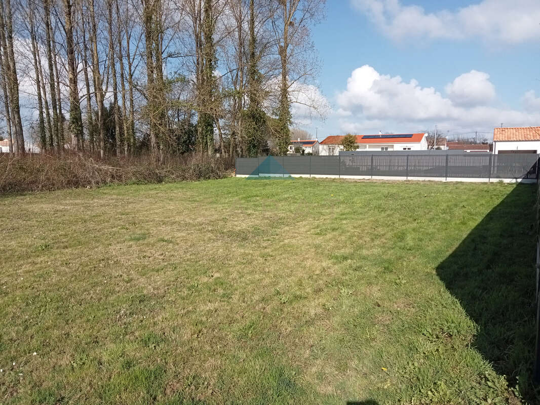 Terrain à COMMEQUIERS