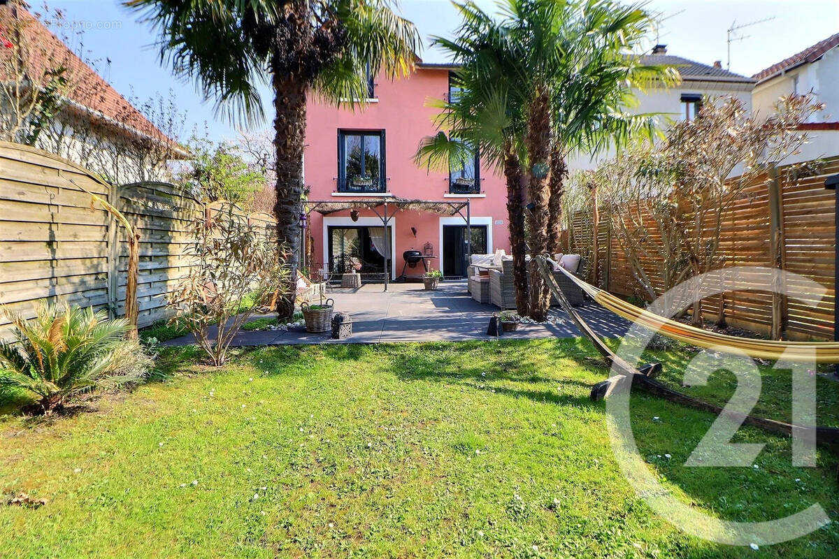 Maison à AULNAY-SOUS-BOIS