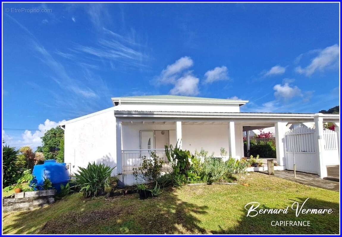 Maison vue mer et les Saintes - 7 pièces - 4 chambres - 130 m² sur terrain 1000m² - photo 10