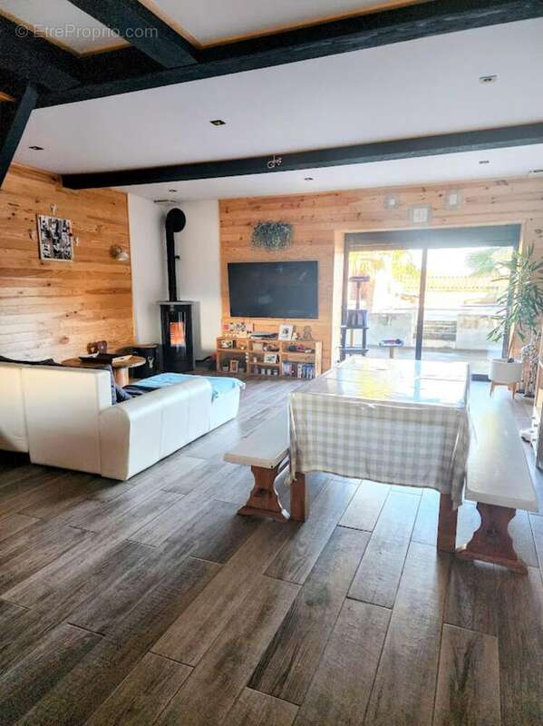 Photo 3 - Maison à SAINT-GEORGES-DE-RENEINS