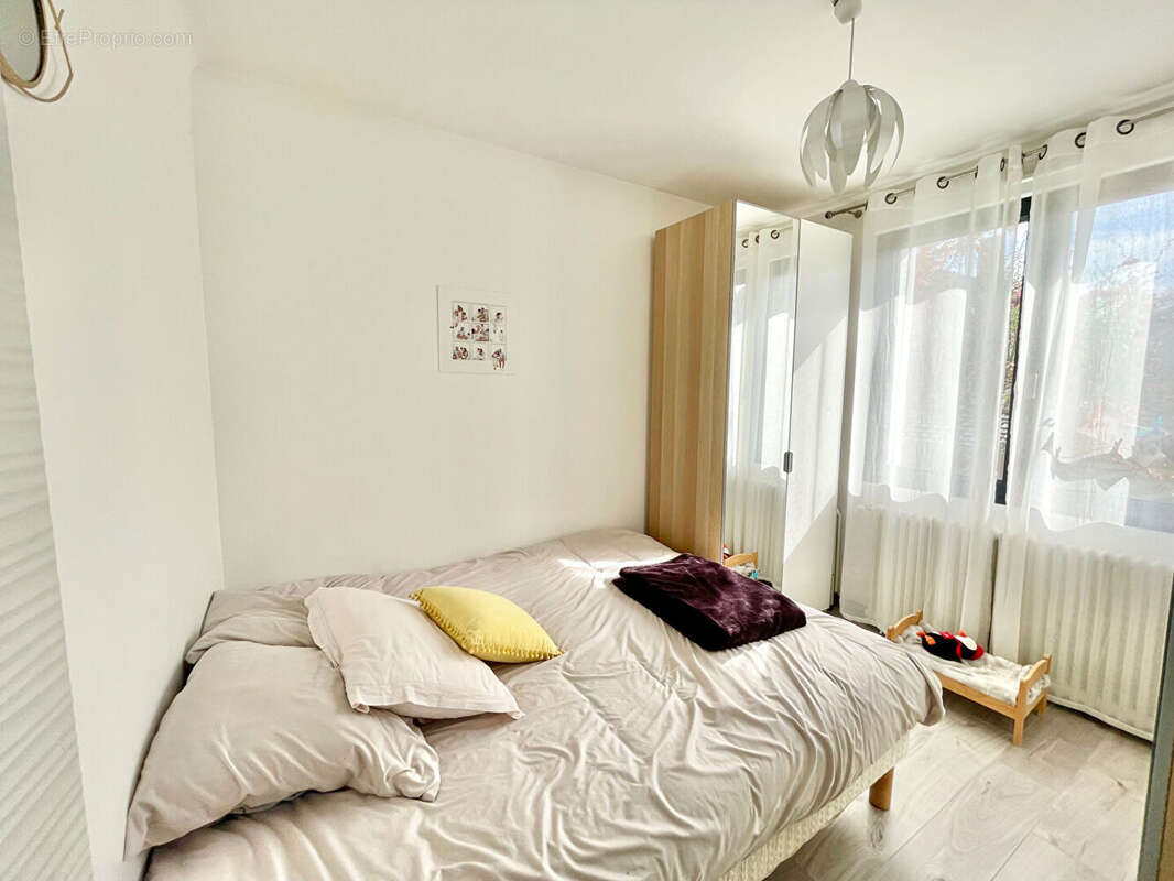 Maison à SARTROUVILLE